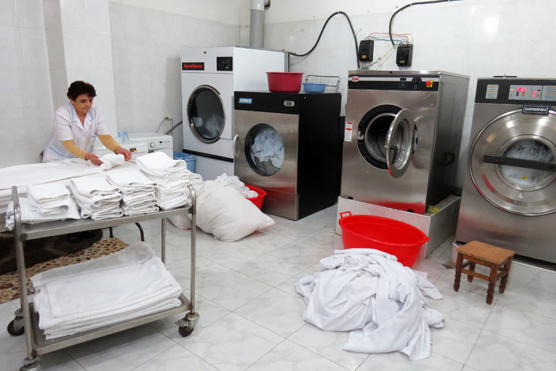 В прачечной. В прачечной.