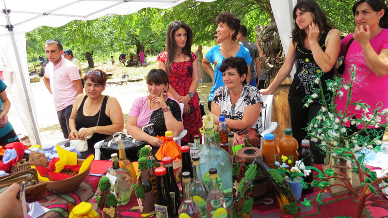 Домашние водка и вино. Домашние водка и вино.