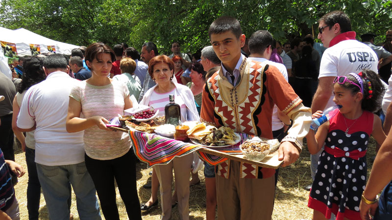 Мартунинское угощение. Мартунинское угощение.