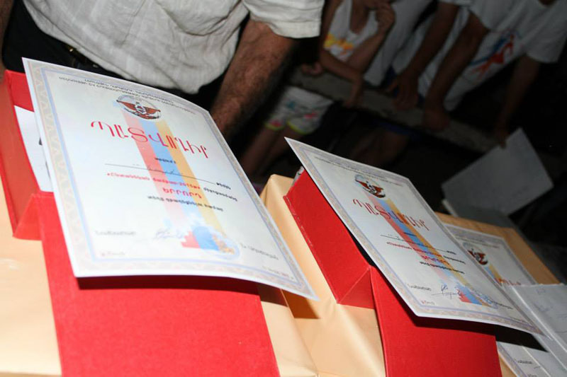 Грамоты на 1,2 и 3 места. Грамоты на 1,2 и 3 места.