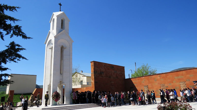Представители властей НКР, духовенства, общественности, жители города Степанакерта почтили память безвинных жертв Геноцида. Мемориальный комплекс Степанакерта. 24.04.2016г. Представители властей НКР, духовенства, общественности, жители города Степанакерта почтили память безвинных жертв Геноцида. Мемориальный комплекс Степанакерта. 24.04.2016г.