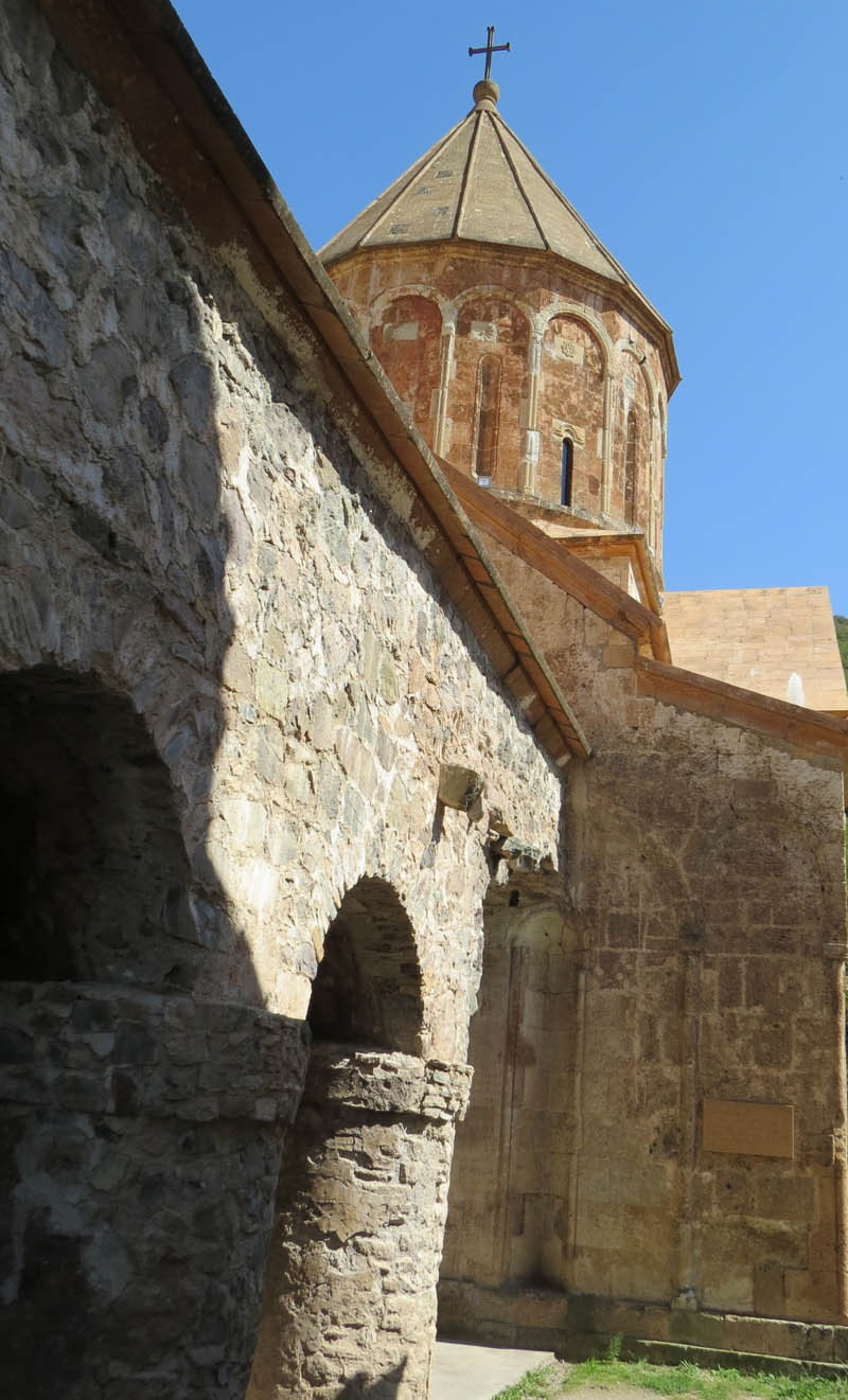 Монастырь Дадиванк (4-6 вв.). Монастырь Дадиванк (4-6 вв.).