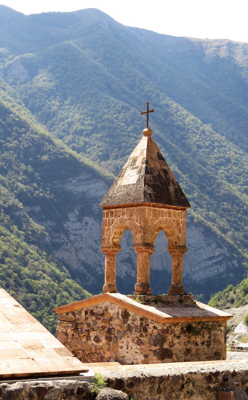 Монастырь Дадиванк (4-6 вв.). Монастырь Дадиванк (4-6 вв.).