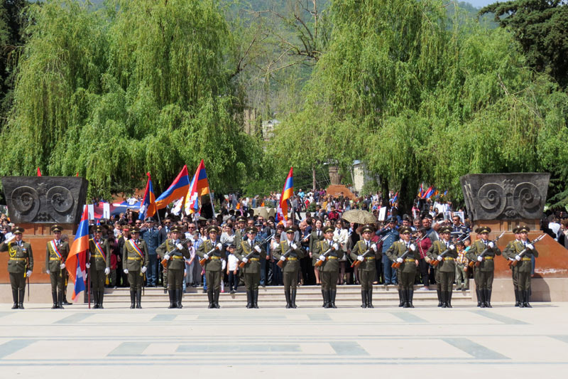 Мемориальный комплекс г.Степанакерта. 9 мая 2017 г. Мемориальный комплекс г.Степанакерта. 9 мая 2017 г.